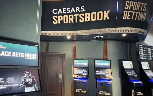 Historically, Ontarians could freely access international gaming sites. However, change is afoot with a new directive that will usher in regulated poker platforms and