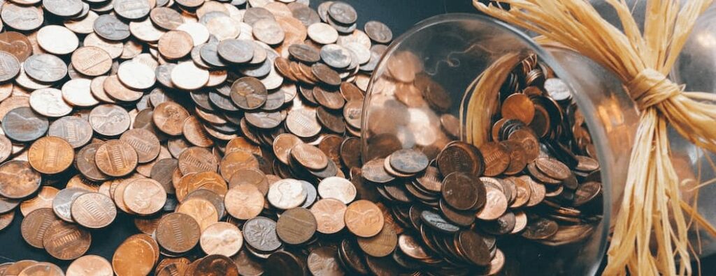 Unibet rapporteerde een inkomstenstroom van 64 miljoen euro, vergelijkbaar met een omgevallen vaas vol geld.