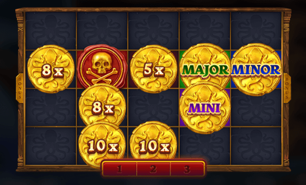 Bij het draaien van zes gouden munten of vijf munten plus een octopus in één draai, activeer je het Hold and Win bonusspel. Tijdens dit spel blijven alle bonus symbolen vastzitten, en de munten tonen de waarde, variërend van 1 tot 15x je inzet. Je krijgt vervolgens drie respins, waarbij alle bonussymbolen blijven plakken.