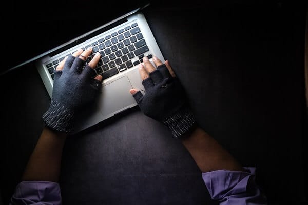 cyber crimineel