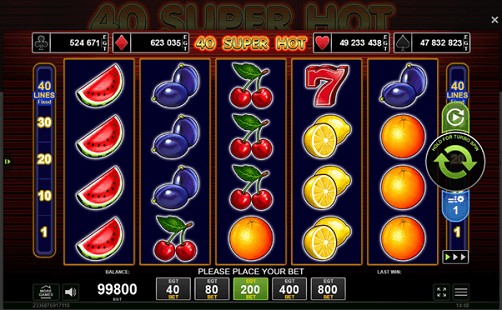 Het speelveld van de 40 Super Hot slot toont iconische symbolen zoals druiven, meloenen en kersen. De klassieke ster en het cijfer 7 zijn de symbolen die de hoogste winsten kunnen opleveren. Hoewel het basisspel eenvoudig is, typisch voor fruitautomaten, zijn er een paar unieke functies die later in de review worden uitgelegd. Ook is er een interessante bonus game die willekeurig kan worden geactiveerd.