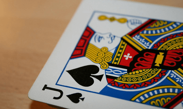 Игральная карта валет пик